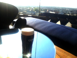 En gratis pint Guinness på Gravity Bar